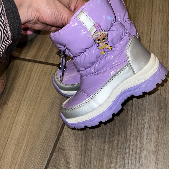 Lot of 2 girls size 9 boots winter and rain boots - Picture 4 of 8